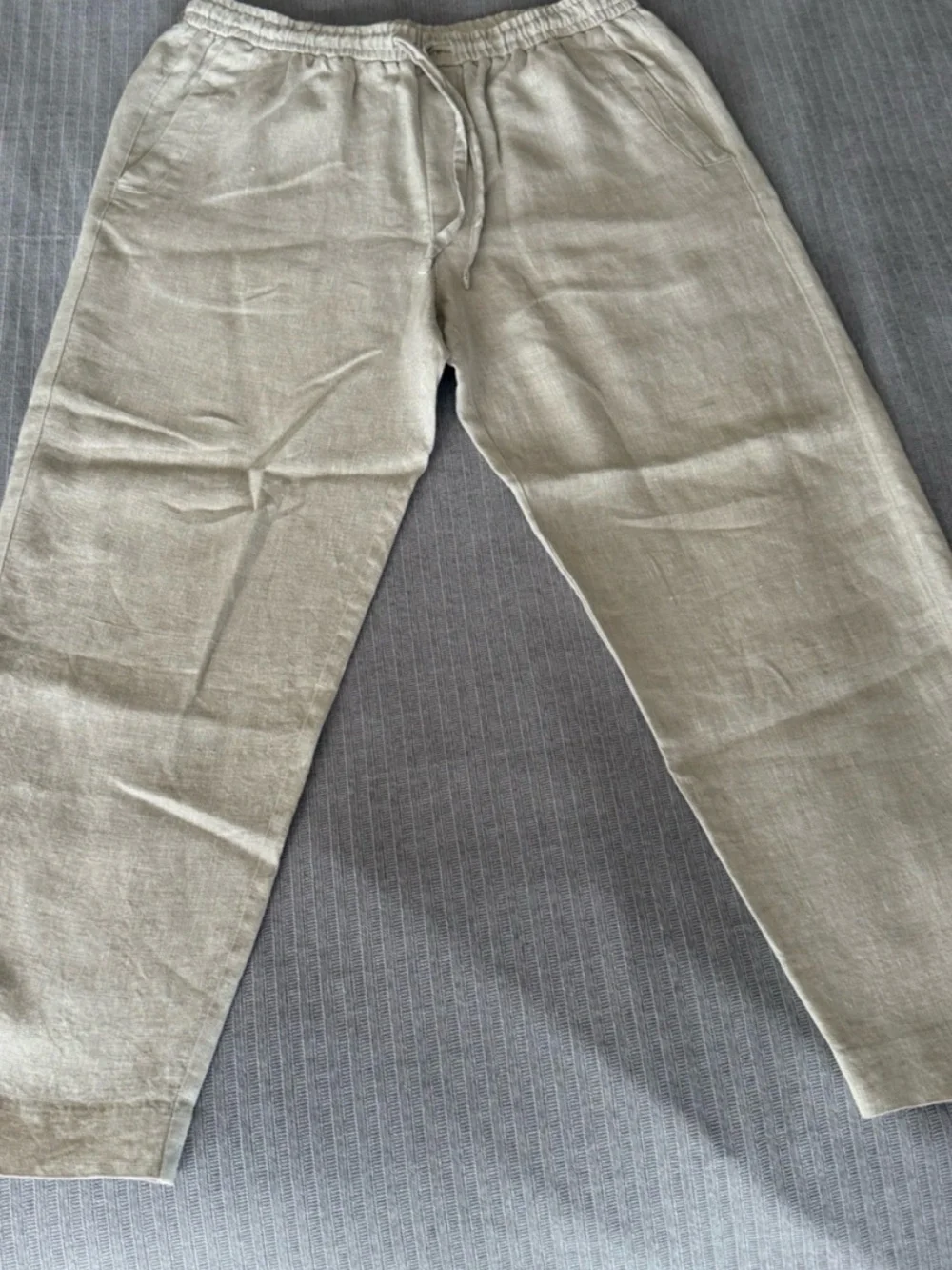 Zara Men’s Relaxed Linen Pants